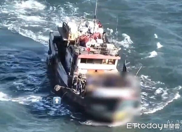 ▲▼海巡科技輔勤奏效  取締違規500具章魚籠。（圖／記者鄭逢時翻攝）