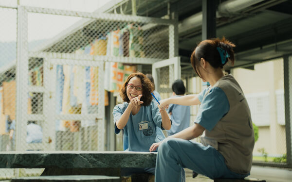 ▲在《陽光女子合唱團》中又唱又跳孫淑媚開心演出。（圖／壹壹喜喜提供）