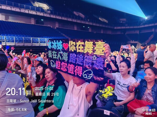 ▲白冰冰前往馬來西亞檳城的食物狂想館參觀。（圖／長興影視）