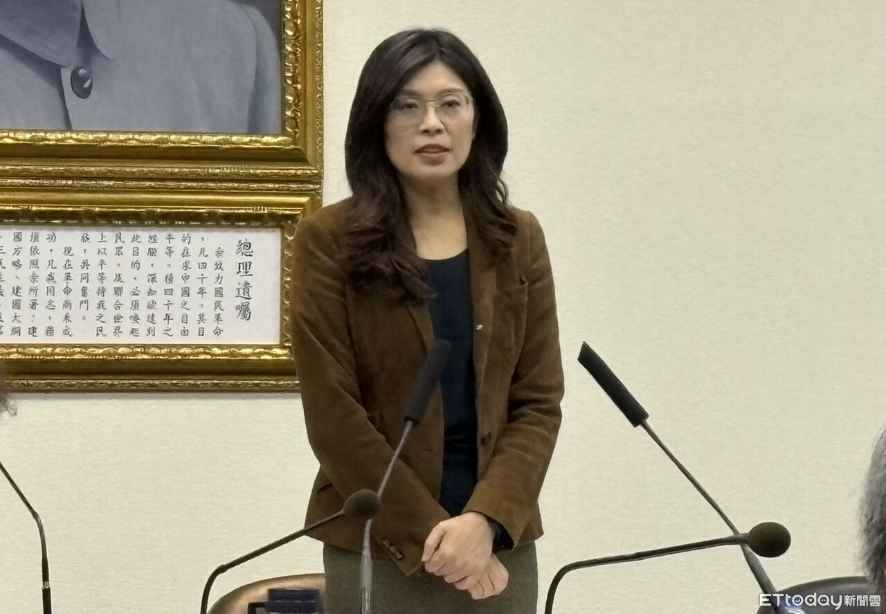 嗆賴清德1.25兆國防預算「玩火」 鄭麗文:台灣變兵工廠