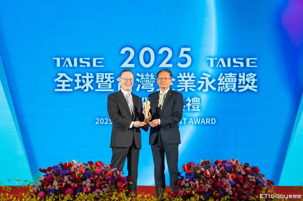 長榮航空永續獲肯定　獲頒七項企業永續大獎及 IATA永續採購認證