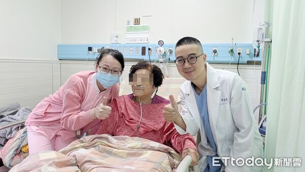 ▲陳姓阿嬤經安泰醫院醫療團隊治療，恢復狀況良好         。（圖／安泰醫院提供）