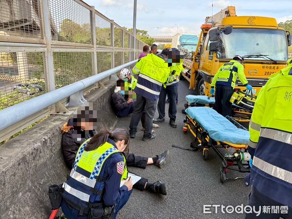 ▲國3北上100公里發生6輛自小客車與1輛貨車的多車追撞事故，共造成6人受傷。（圖／記者楊永盛翻攝）