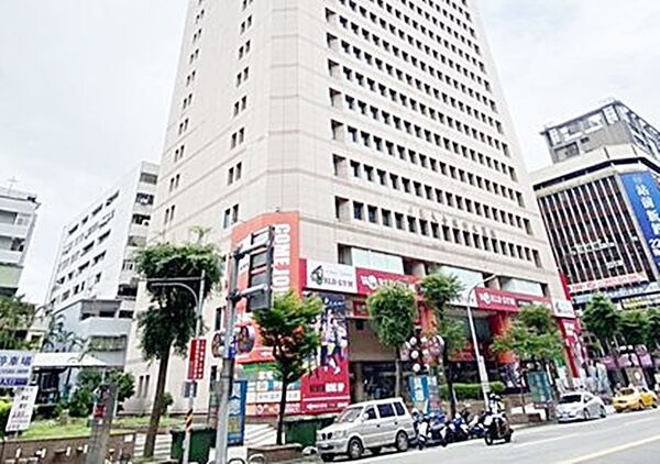 ▲桃園分署強制扣押江姓女攝影師名下股票，江女委託父母日前匯款一次全額清償。（圖／桃園分署提供）