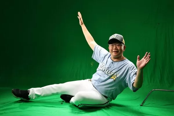 蔡其昌建議說若要對付大谷，不如問問鄉民意見。（翻攝蔡其昌臉書）