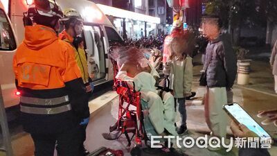 快訊／北市萬華市場起火！鐵皮屋燒到2樓塌陷　已知1人受傷