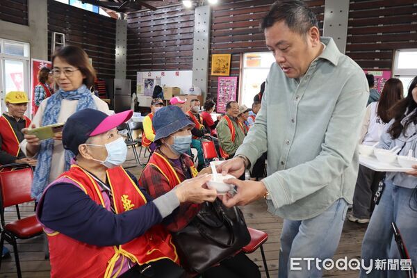 ▲▼ 嘉義市華山基金會設站。（圖／華山基金會提供）