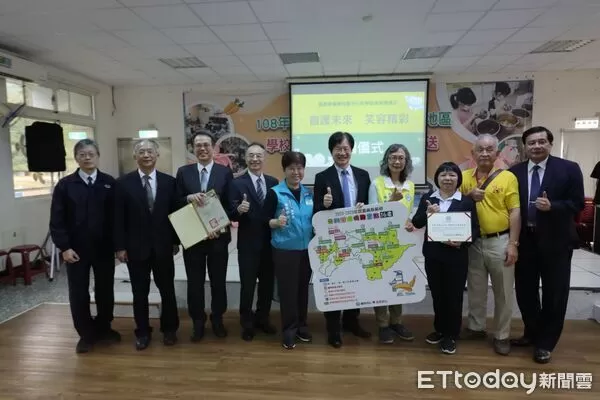 ▲▼   牙科診療椅送進偏鄉小學，看牙不再長途跋涉  。（圖／嘉義縣政府提供）