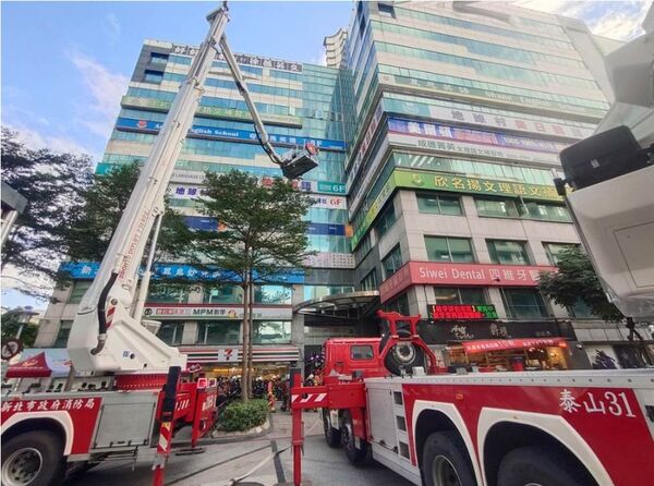 ▲新北市府執行高樓火災搶救演練。（圖／新北市府提供）