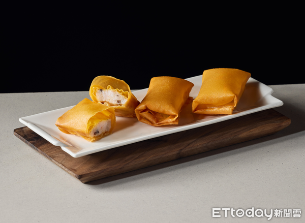 ▲鮮蝦空氣春捲。（圖／樂天皇朝提供）