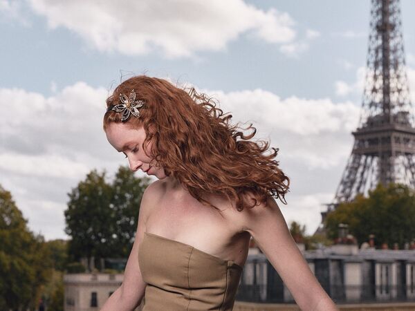 別上聖誕髮飾開趴　晶晶亮亮好迷人