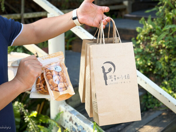 ▲▼楊梅美食「普勒小姐柴燒窯烤麵包」藏身山林每周只營業三天!沒預訂很難買到。（圖／部落客VIVIYU提供）