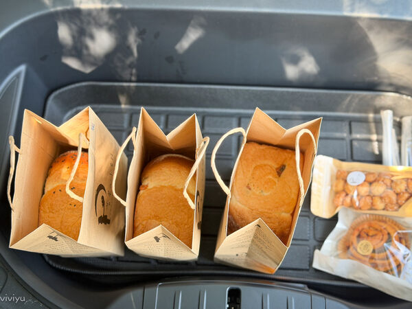 ▲▼楊梅美食「普勒小姐柴燒窯烤麵包」藏身山林每周只營業三天!沒預訂很難買到。（圖／部落客VIVIYU提供）