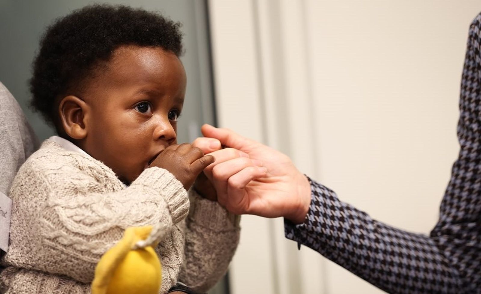 凱特王妃穿回3年前舊衣　網見對比照心疼：瘦到像一根棒棒糖！