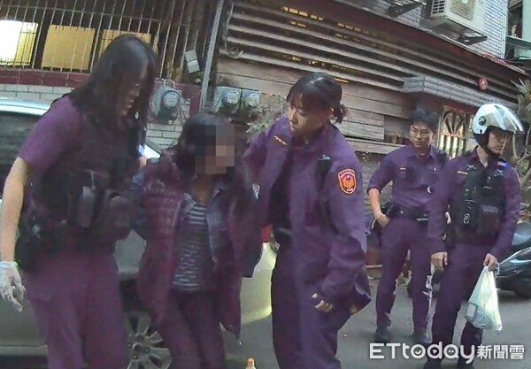 ▲▼警網圍捕當場壓制，並從林姓女子口袋起獲安非他命毒品。（圖／桃園警分局提供）