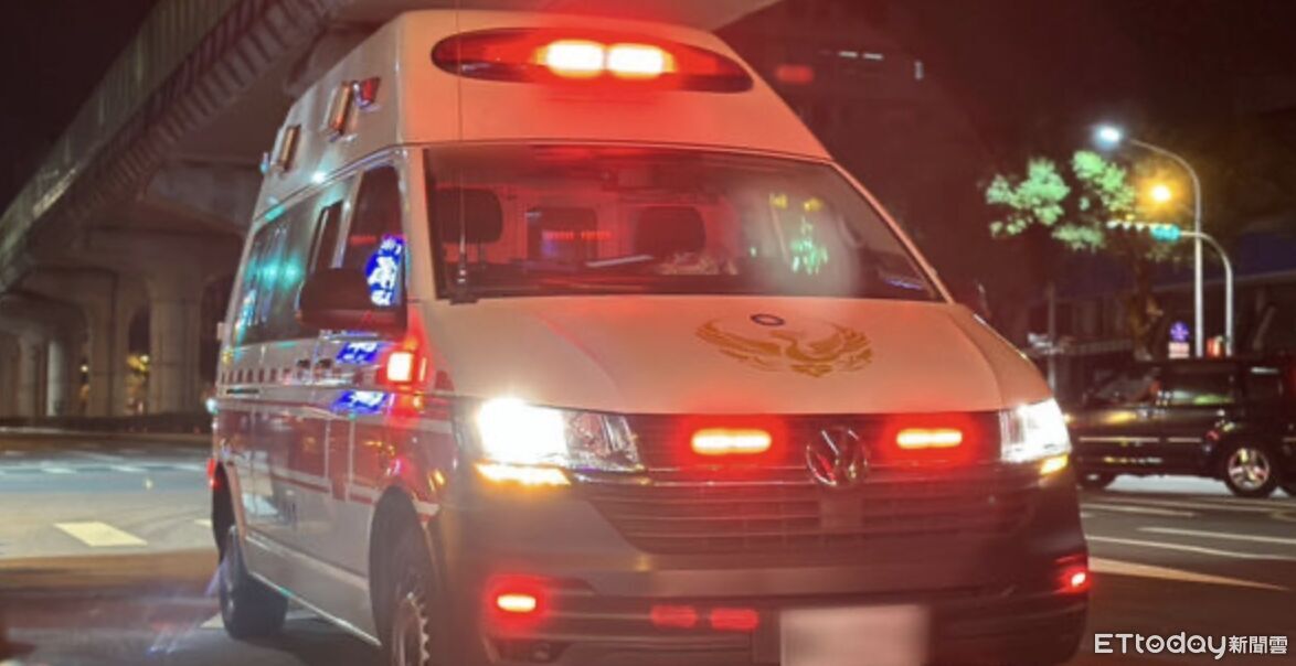 快訊／台中2車擦撞波及垃圾車！2清潔隊員受傷　1人骨折急送醫