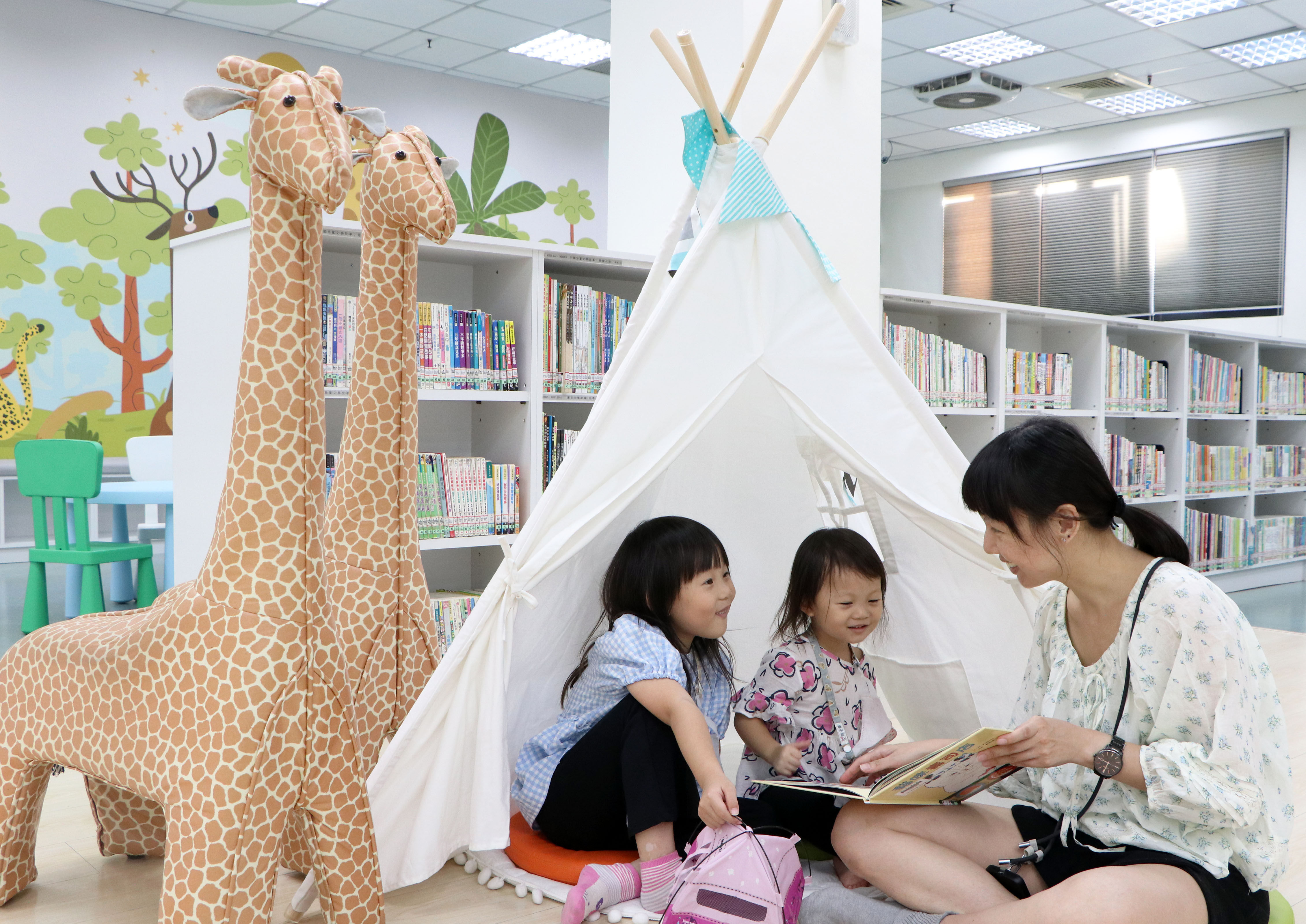 ▲新北市圖中和員山分館全新亮相。（圖／新北市立圖書館提供）