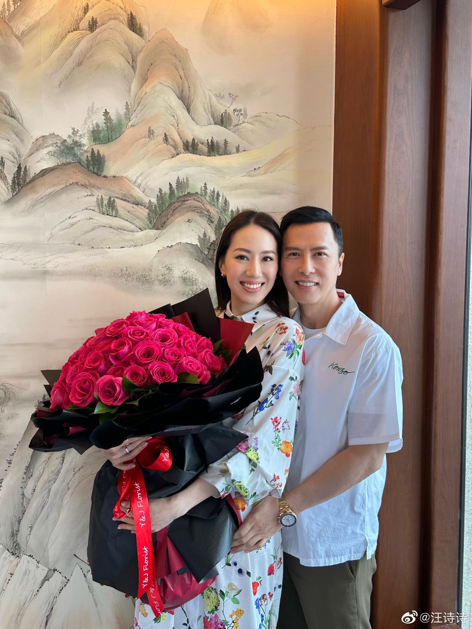 ▲▼甄子丹妻「香港大火是中國防護網引起」遭陸網炎上。（圖／翻攝自微博／汪詩詩）