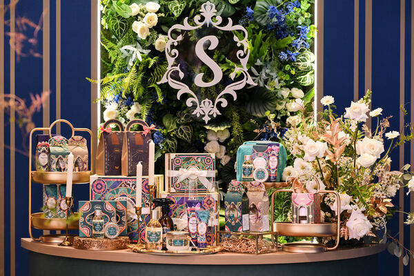 ▲▼聖誕快閃。（圖／品牌提供）