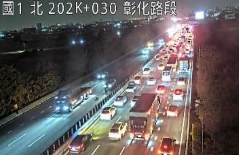 快訊／國1彰化段追撞！下班時段塞車10km　民眾哀號：肚子餓了