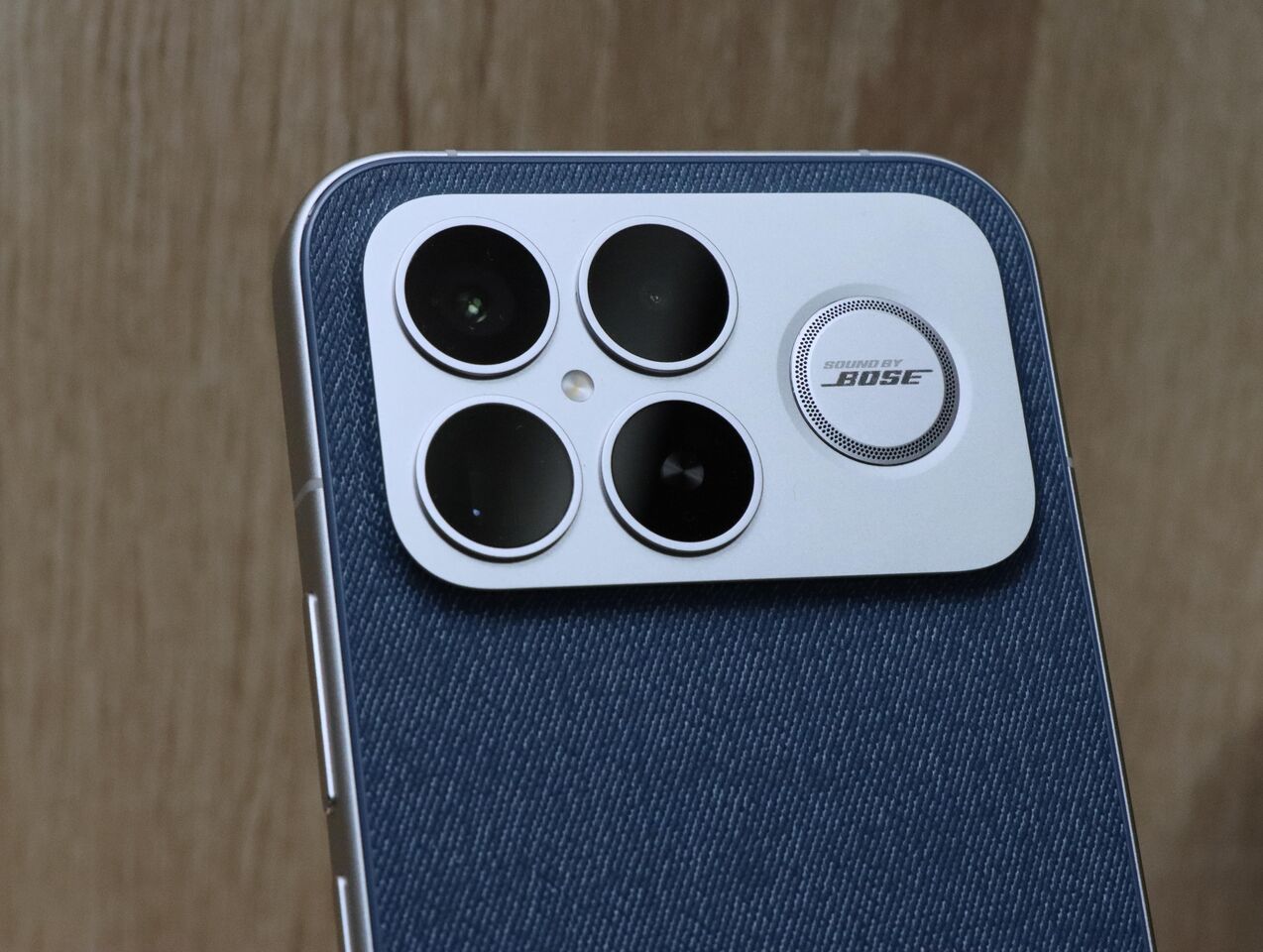 開箱／POCO F8 Ultra規格給滿「同價位神機」　實拍5X有夠強