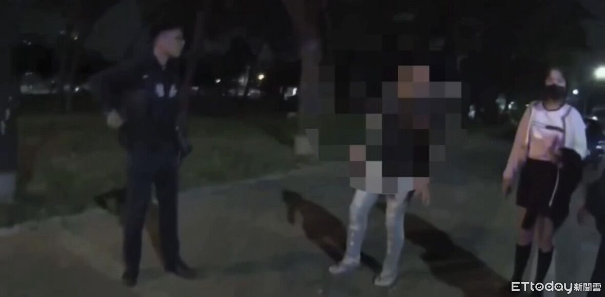 快訊/公園聊天變持刀捅人 4打3「2男胸部被刺」地留血跡