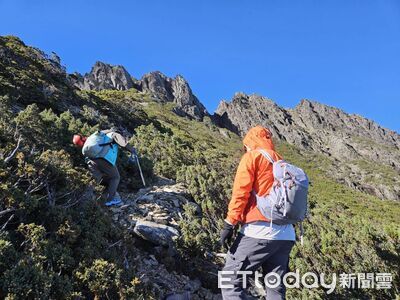 退休校長登玉山後四峰失聯 搜救人員圓峰山屋山域搜尋