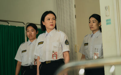 安心亞M屬性爆發！遭苗可麗「海景第一排」飆罵　爽喊：太療癒了