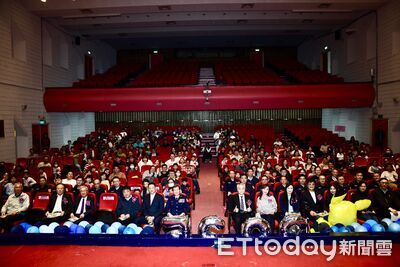 402名警察子女獲獎！北市警第64屆獎學金典禮溫馨登場