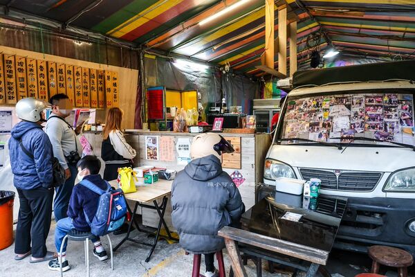 ▲▼中壢平鎮公園貨車蘿蔔糕小吃。（圖／部落客陳曉可提供）