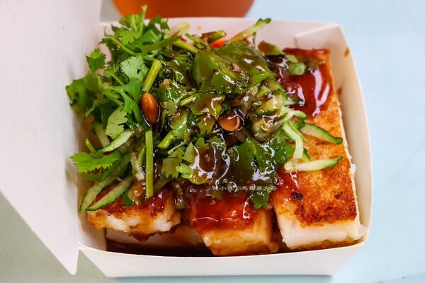 ▲▼中壢平鎮公園貨車蘿蔔糕小吃。（圖／部落客陳曉可提供）