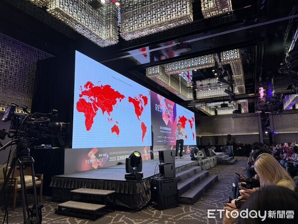 ▲▼NMEA主辦微短劇論壇，主持人AR Asia Production的CEO黃國賢說明，微短劇4年內創造了全球級市場規模。（圖／記者陳芊秀攝）