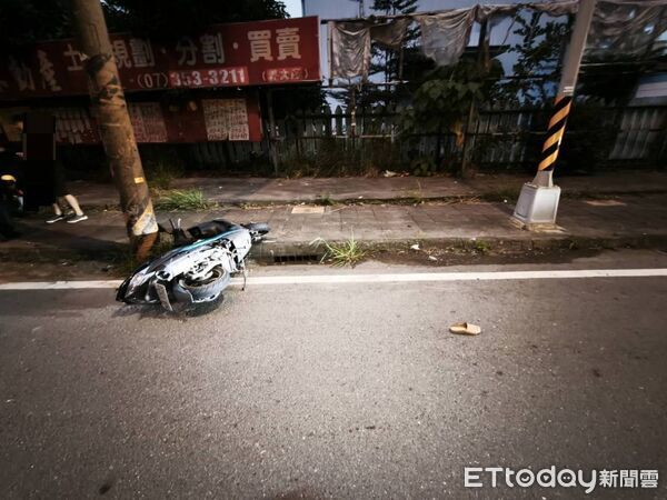 ▲▼李姓男子騎乘機車，疑因未保持安全距離，從後方追撞前方直行的陳姓阿嬤所騎乘的機車，兩車倒地，陳姓阿嬤送醫急救後不治身亡。（圖／記者吳世龍翻攝）