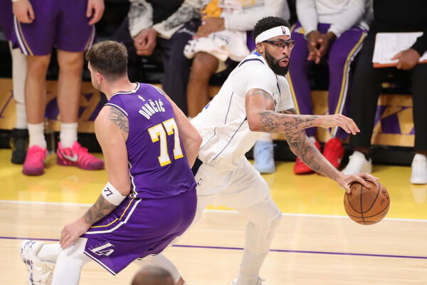 ▲▼湖人唐西奇、里夫斯；獨行俠戴維斯 。（圖／達志影像／美聯社）