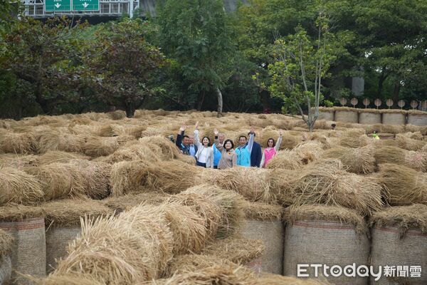 ▲大埤稻草酸菜季將於12月初登場，稻草迷宮與草編裝置成為農村節慶亮點。（圖／記者游瓊華翻攝）