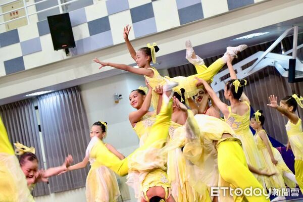 ▲學生舞蹈暨創意戲劇初賽登場。（圖／記者楊晨東翻攝）