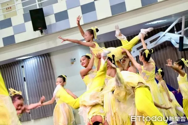 ▲學生舞蹈暨創意戲劇初賽登場。（圖／記者楊晨東翻攝）