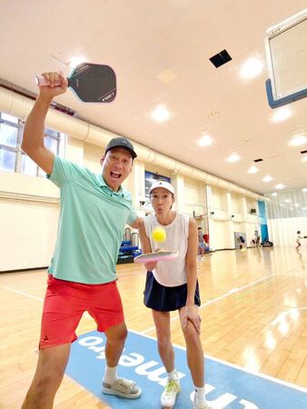 ▲艾利克斯、李詠嫻夫妻(左)與賈永婕王兆杰夫妻對戰。（圖／艾迪昇提供）