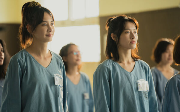 ▲《陽光女子合唱團》苗可麗飾演的科長不怒而威。（圖／壹壹喜喜提供）