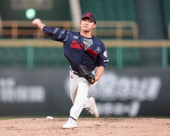 ▲山林隊陷低潮遭韓職無情壓制，投手鄭㥥寯       。（圖／中職提供）