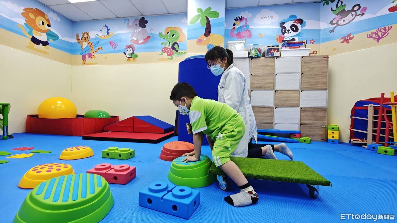 朴子醫院新設兒童治療室　兒童感覺統合與語言治療新選擇