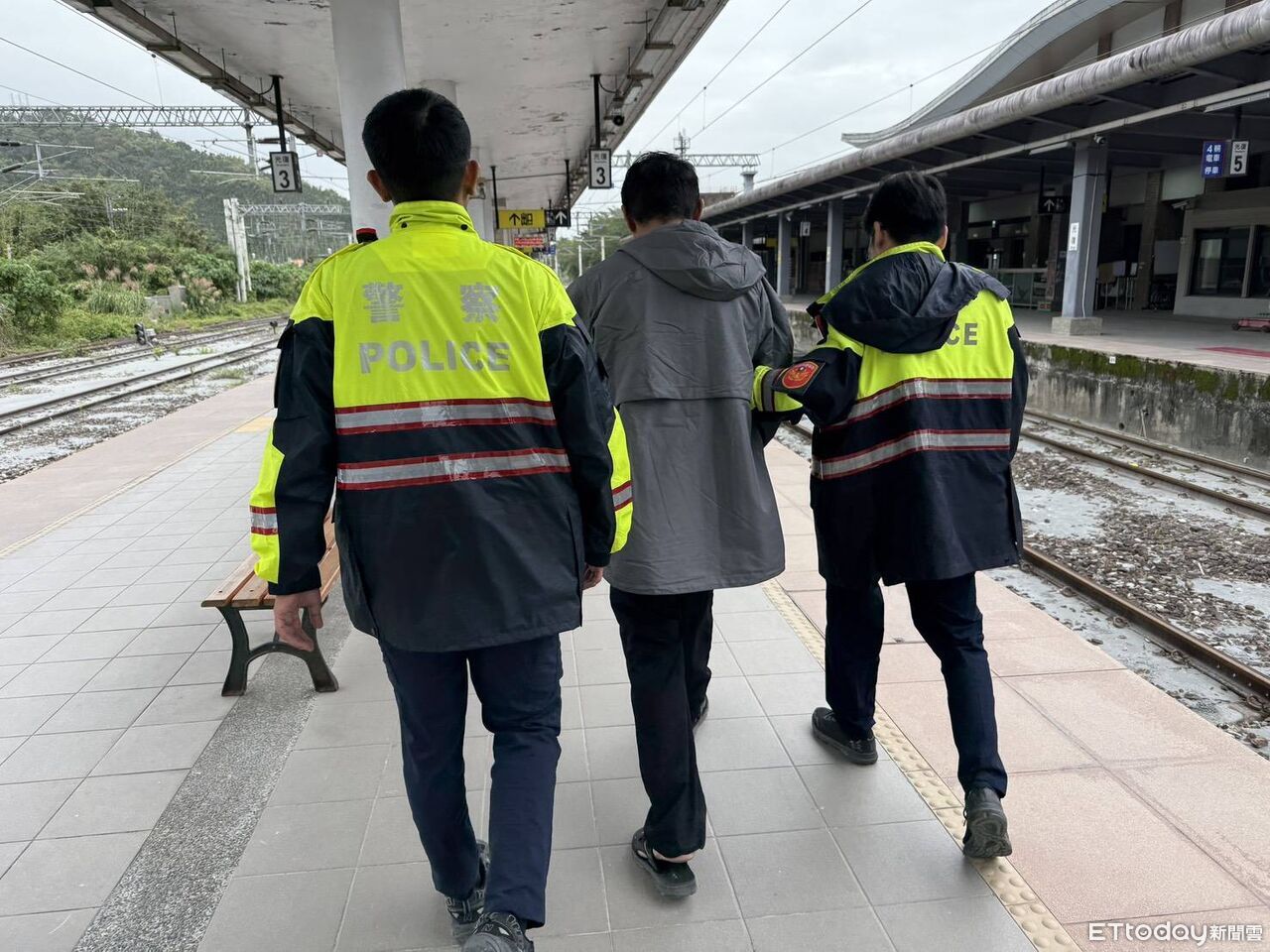 「領家電要付5千」惡劣男詐光復災民...月台被逮　疑28人被騙