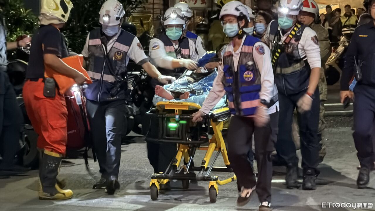 快訊／高雄民宅晚間火警！1女火場內「昏迷倒地」　送醫搶救中