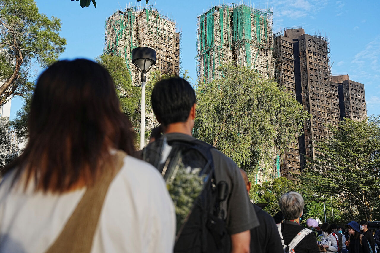 宏福苑大火1900戶無家可歸 港府:確保免費住屋直到重建家園