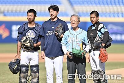 黑豹旗/中信伍立辰開球嘉賓現身決賽 分享日職歐力士秋訓心得