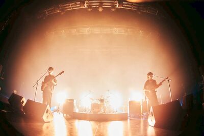 日本搖滾樂團台味超濃!主唱突喊:聽你在叭噗 台粉嗨爆了