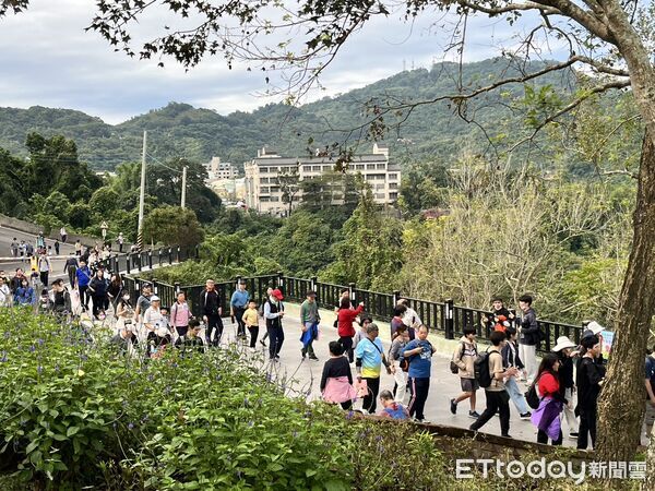 ▲2025關子嶺健走活動現場，王鑫基局長呼籲勞工注重職場安全與健康。(記者林東良翻攝，下同)