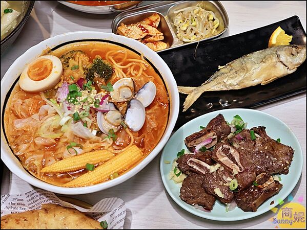 ▲▼台中韓國華僑開的平價韓式麵食。（圖／部落客商妮提供）