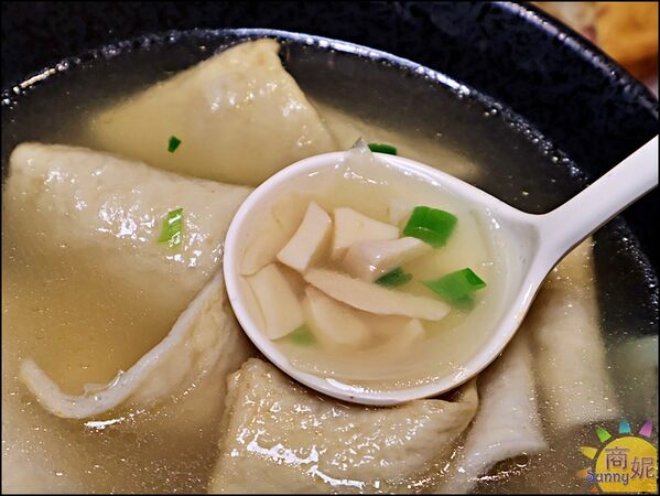 ▲▼台中韓國華僑開的平價韓式麵食。（圖／部落客商妮提供）