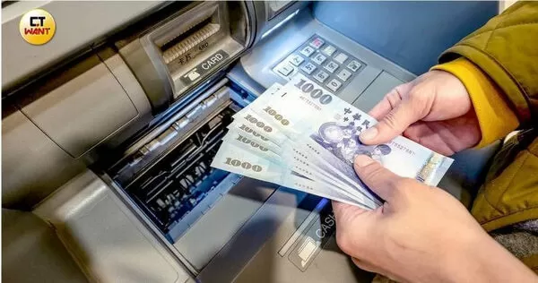 台灣長期以壓低工資維持出口競爭力，使科技業獲利大幅成長。（示意圖／焦正德攝）